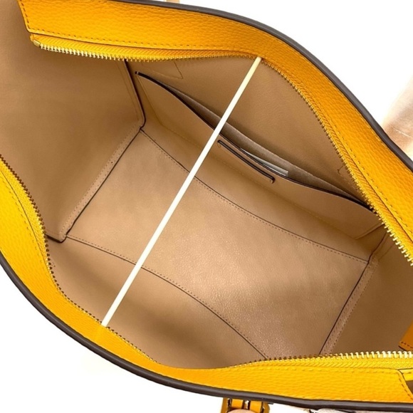 Michael Kors Voyager EW Tote Bag Leather Marigold - Picture 8 of 9